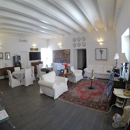 La Residenza Del Reginale Panzió Szirakúza Kültér fotó