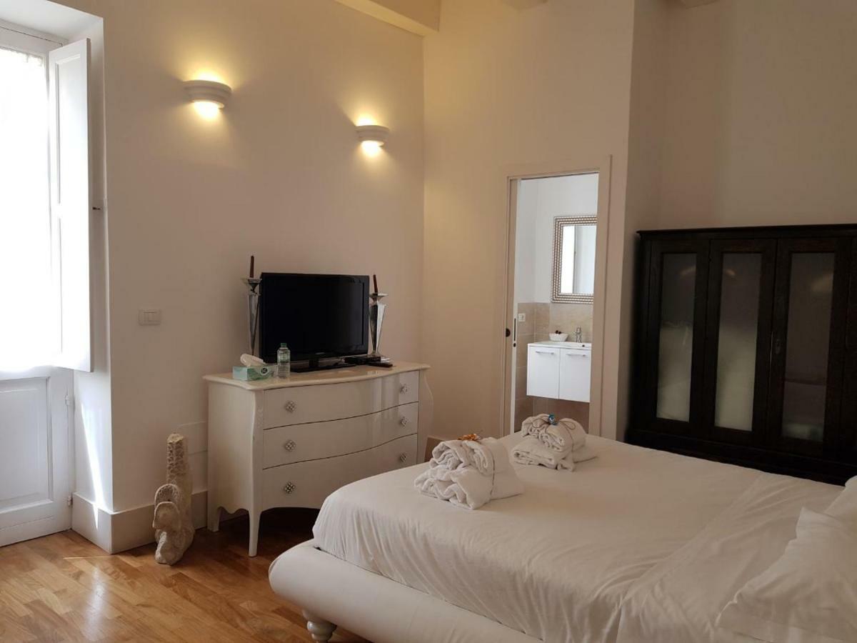La Residenza Del Reginale Panzió Szirakúza Kültér fotó
